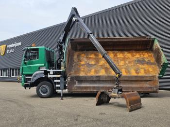 6X6 / T158/II  / 2 SIDE TIPPER - HMF Z CRANE